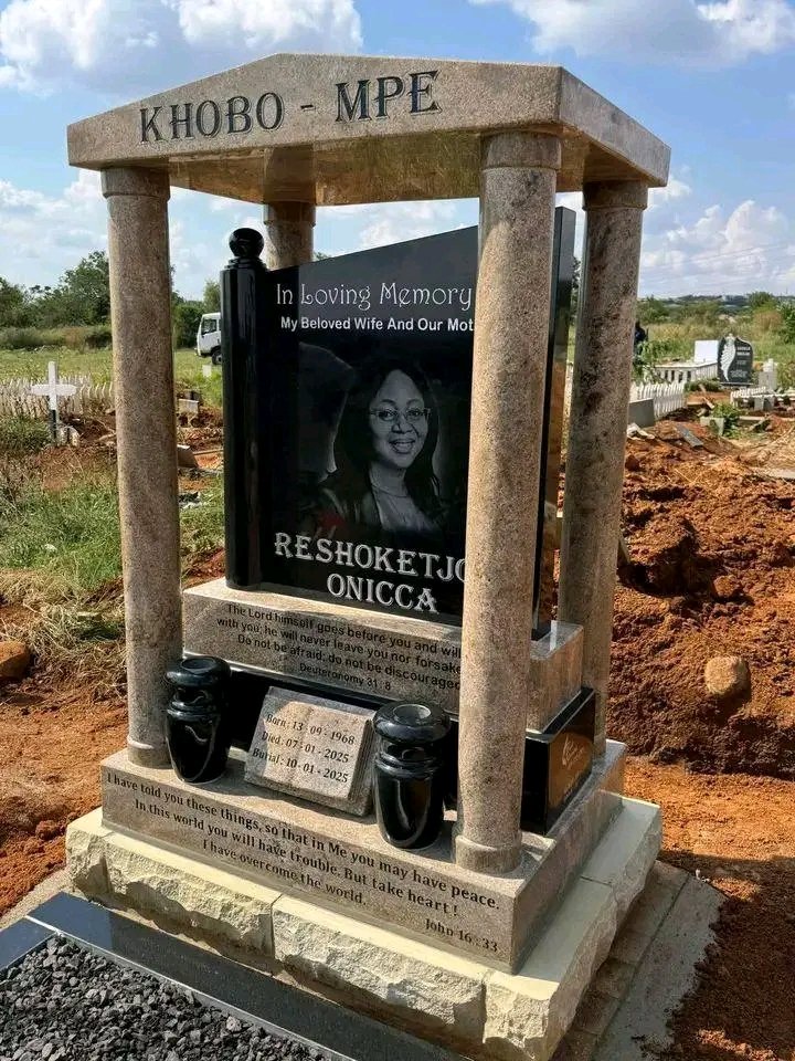 Premium pillared memorial with canopy roof and photo portrait